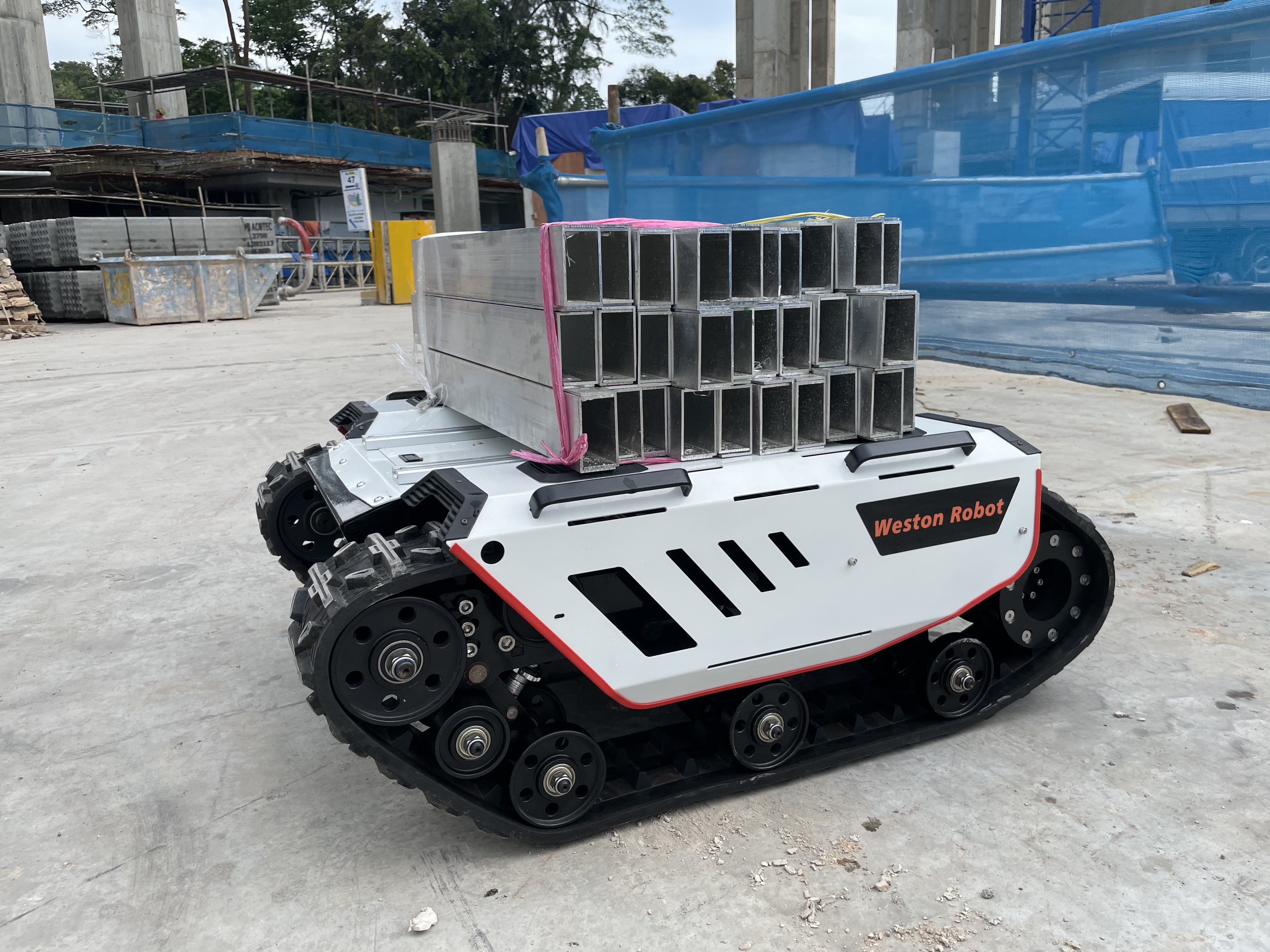 Outdoor Tracked Robot Bunker Weston Robot Accelerate Robot Adoption